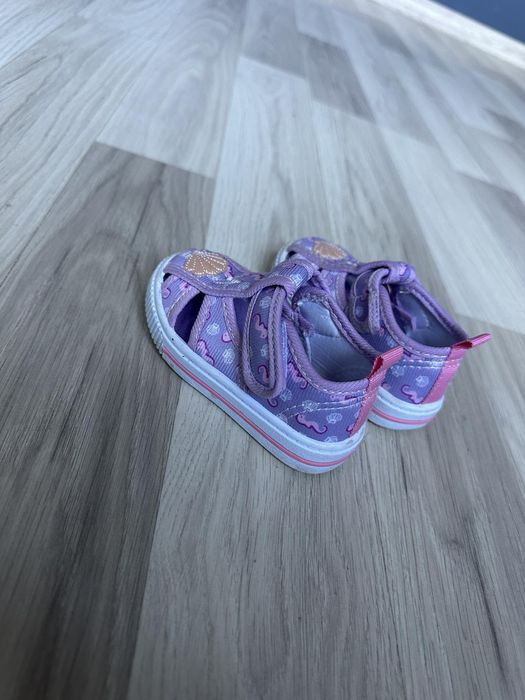 Сандали за момиченце на Mat Star,19 номер.