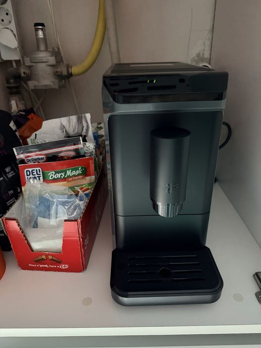 Vand Espressor  cafea cu capsule Tchibo