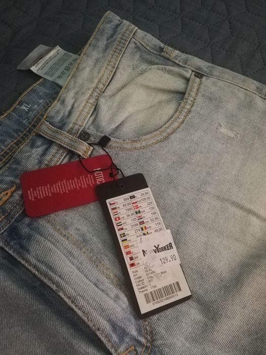 Pantaloni scurti bermude blugi New Yorker Fsbn rupti ripped shorts