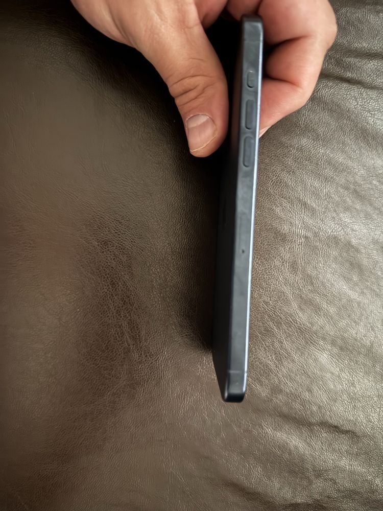 Iphone 15 pro max гаранция