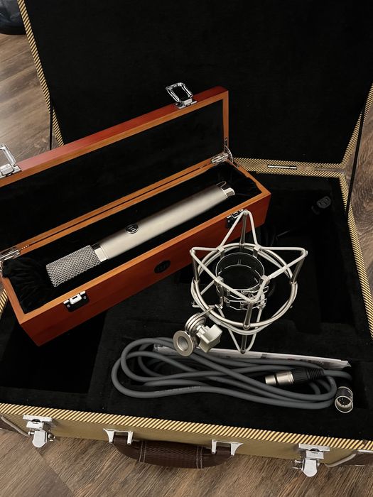 Ламповый конденсаторный микрофон Warm Audio WA-CX12