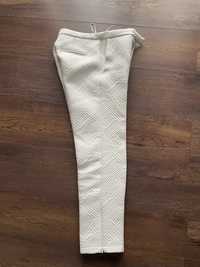 Pantaloni la dumga albi marime 34