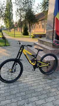 Bicicleta Polygon DH9 2016 (Nu Canyon, Specialized, DOAR PE NUMAR!)