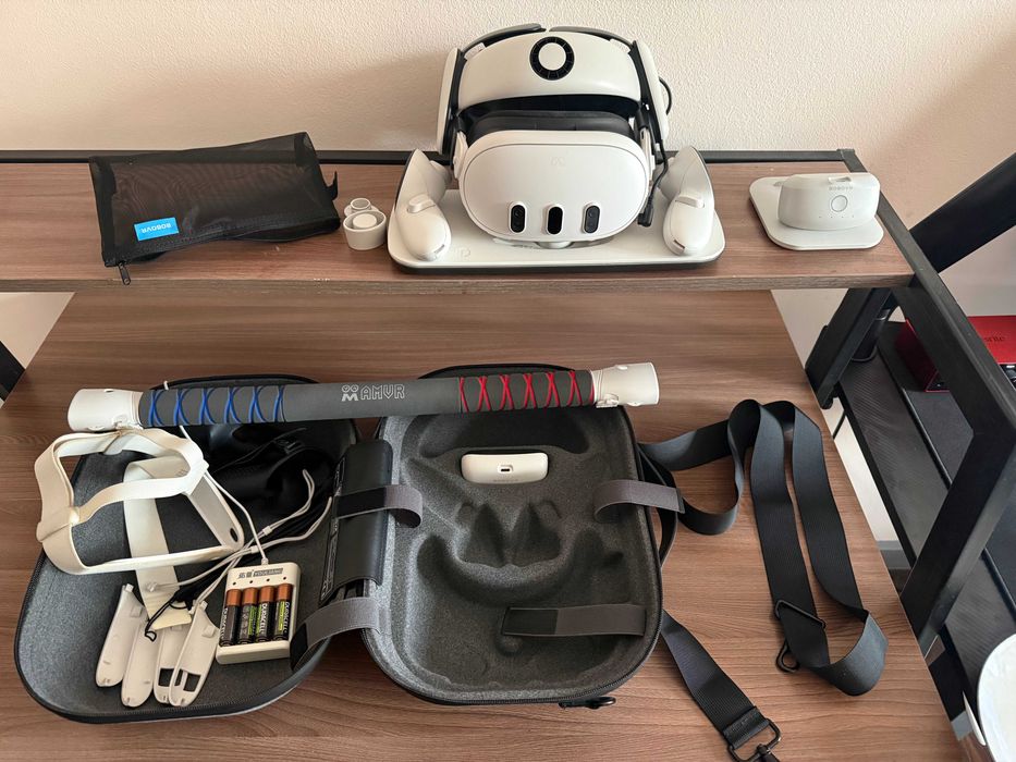 Meta Quest 3 128 ГБ + полный комплект аксессуаров