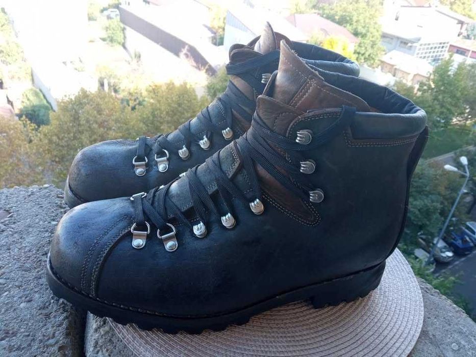 Bocanci piele Minerva, mar. 45 (29½ cm)