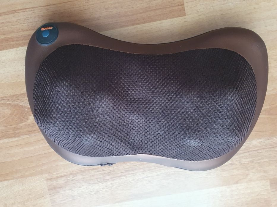 Perna masaj cu role, pentru gat si spate cu functie de incalzire, pute