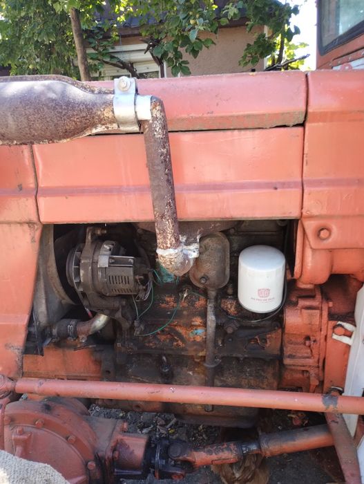 Tractor universal 445 DT