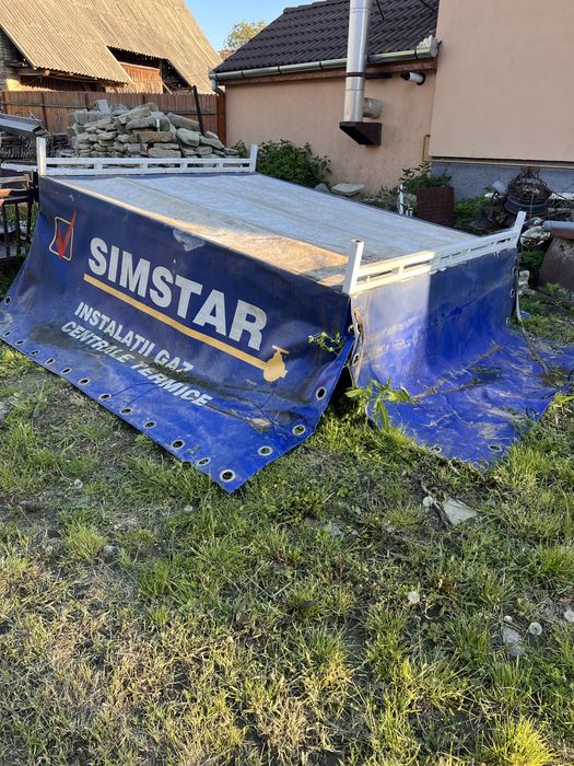 Prelată cu suport metalic ideal pentru VW T4 Doka