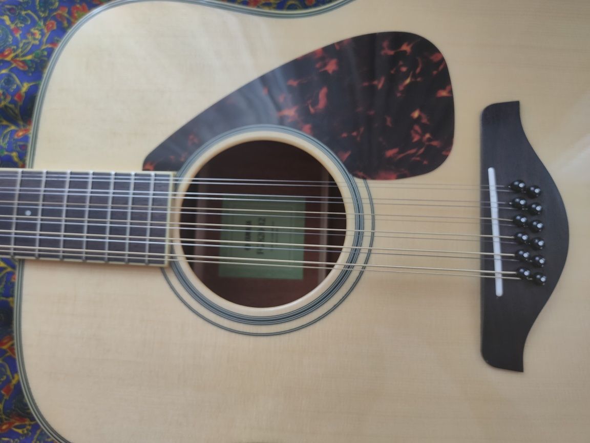 Гитара 12 струнная Yamaha FG820-12 NT