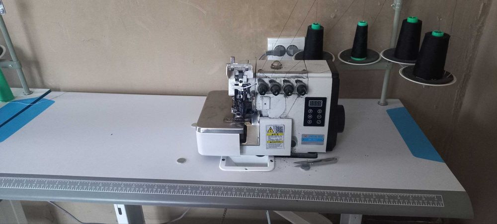 Аверлок,Тугри чок тикув машинаси