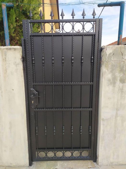 Ковано желязо- изработка и монтаж на врати и порти