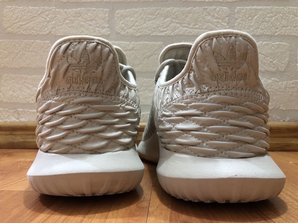 Adidasi adidas Tubular  42/27 cm