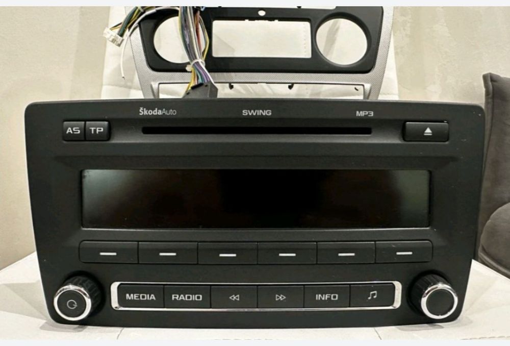 Магнитола на шкода