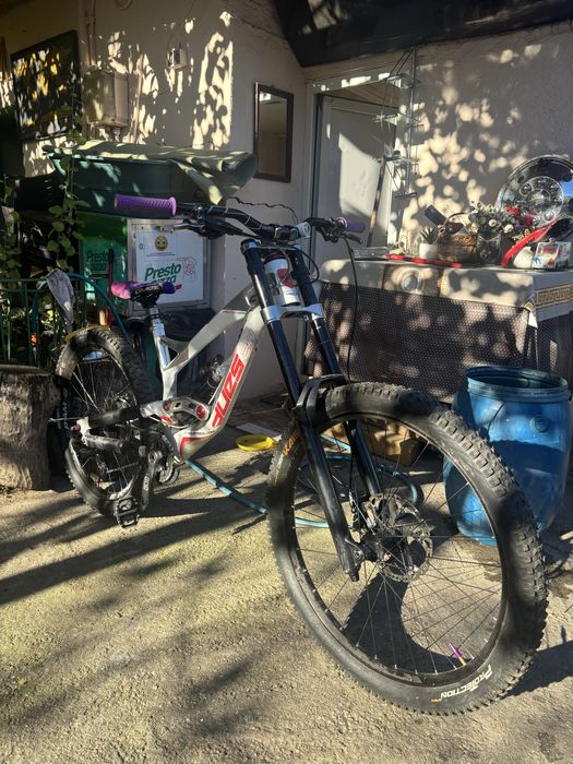 Yt tues 2.0 world cup limited edition