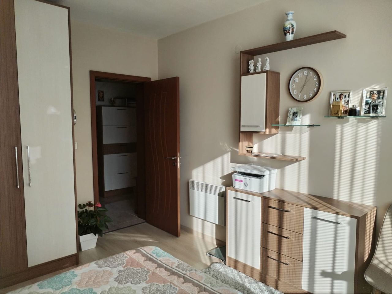 Продава се Тристаен апартамент в Враца, Квартал 103 - 80 кв.м за 2375 €/кв.м - Снимка #16