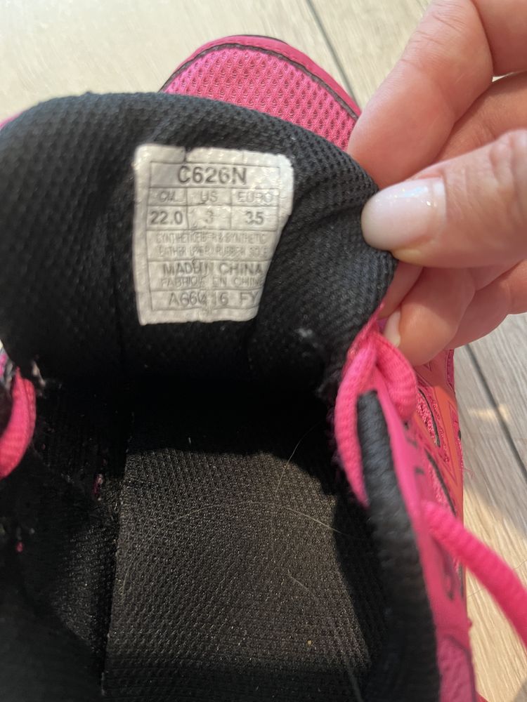 Оригинални детски маратонки Asics