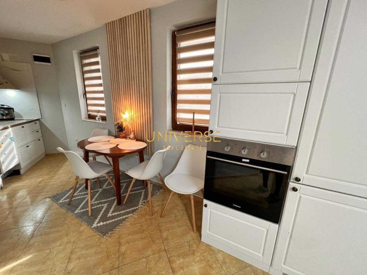 Продава се Къща в Поморие - 100 кв.м за 1400 €/кв.м - Снимка #2