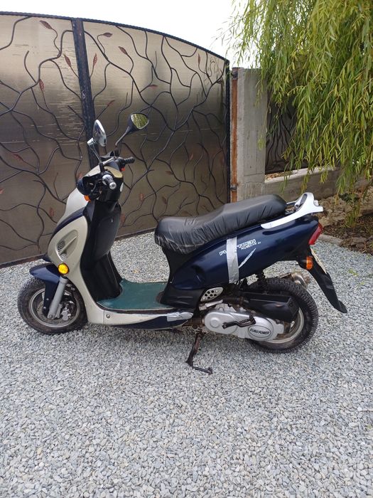 SCUTER 48CC ,in stare buna de funcționare
