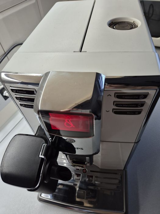 Espressor automat Philips EP5331/10 Seria 5000, LatteGo