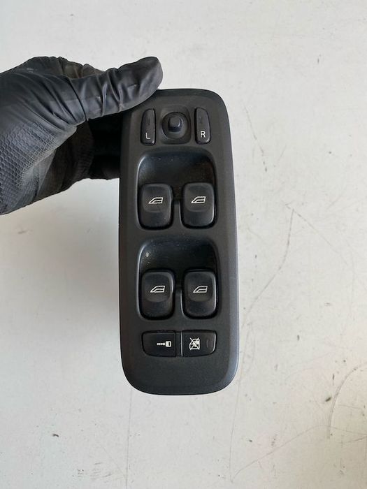 Buton comanda geamuri Volvo S60 S80 V70 XC70 XC90 30739980 31334466 31334464