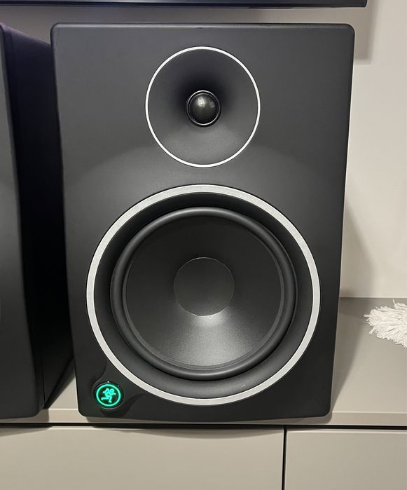 Monitoare de studio Mackie MR8 Mk3