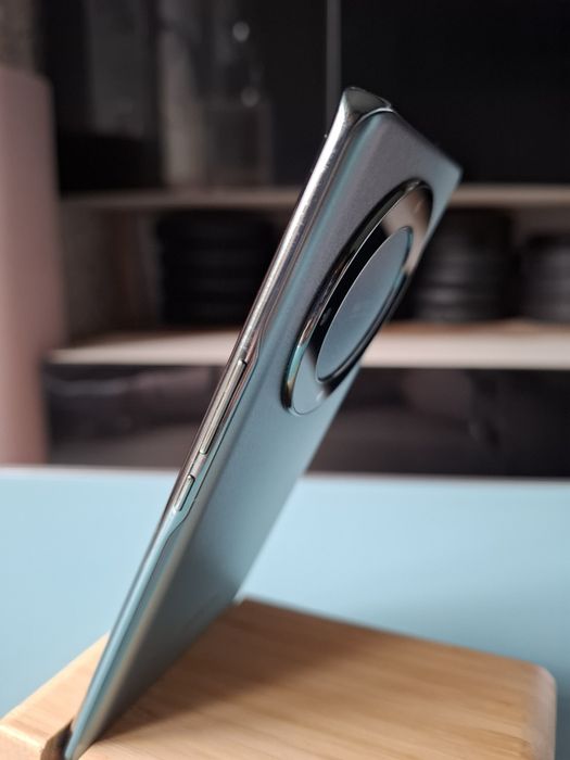 Telefon HONOR – Stare impecabilă, ca nou – 600 lei