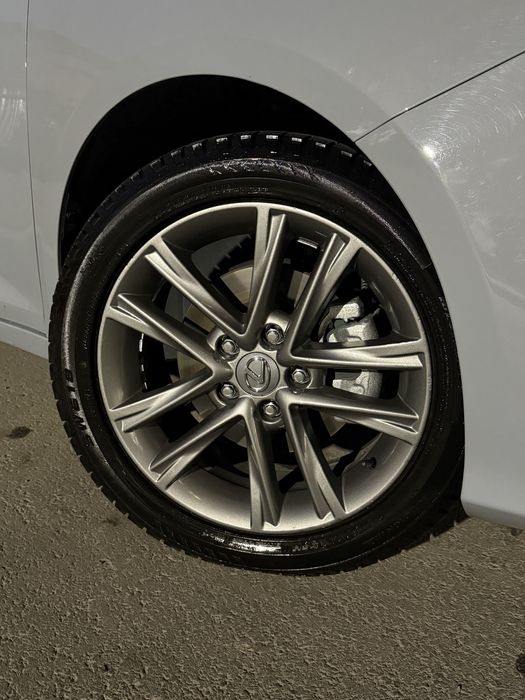 Диск с Резиной R17