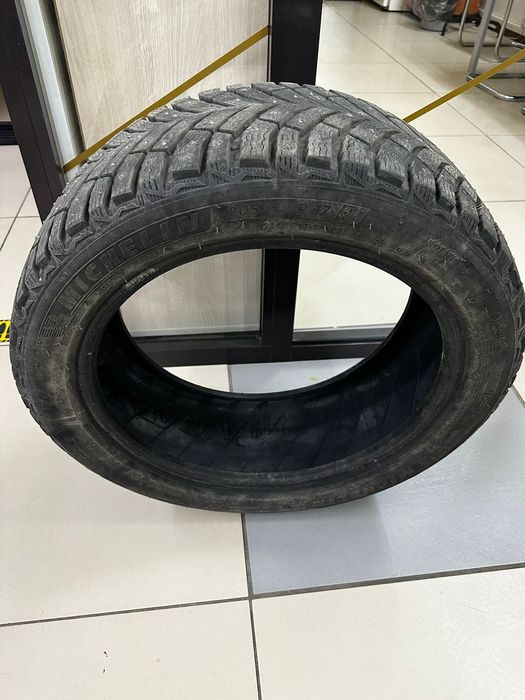 Шины Michelin 205/50 R17 с шипами