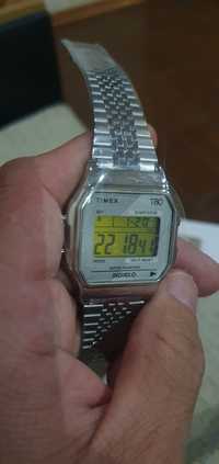 Часы ТIMEX T80 новые