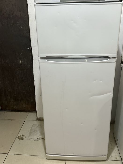 Продается холодильник ,в рабочем состояний, б/у ,не дорого. индезит.