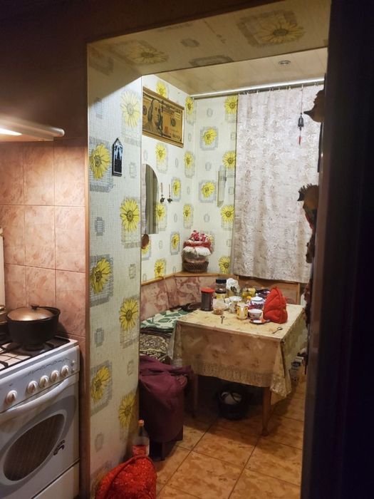 Максим Горький.  3/3/4 68кв.м балкон 2х6