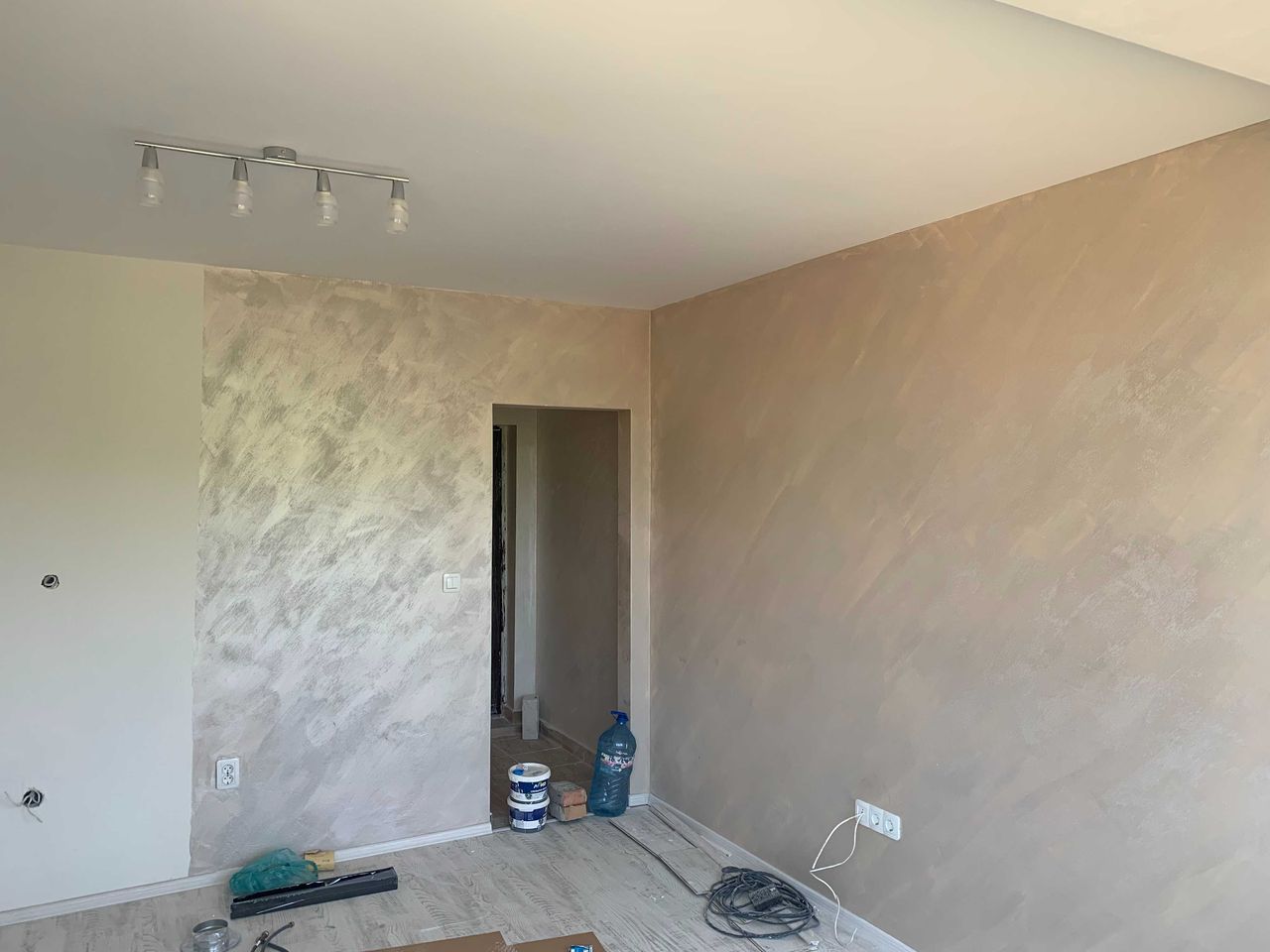 Продава се Едностаен апартамент в Приморско - 40 кв.м за 1575 €/кв.м - Снимка #3