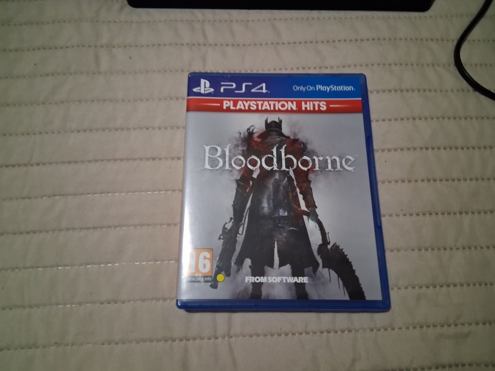 PLAYSTATION 4 Slim 861.4 gb
