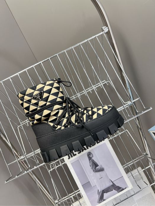 Cizme Prada , calitate premium , pe comanda , noi , 36