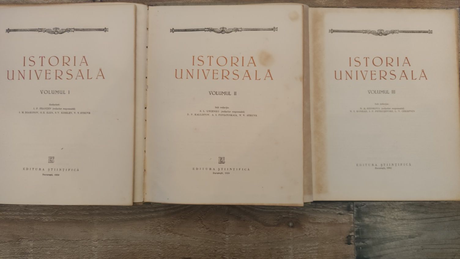 Cărți vechi. Istoria literaturii române si Istorie universală.