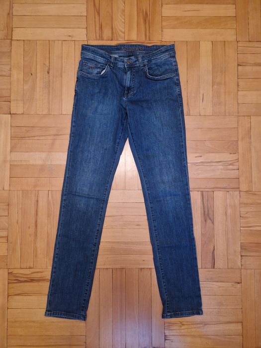З броя дънки на Andrews Jeans