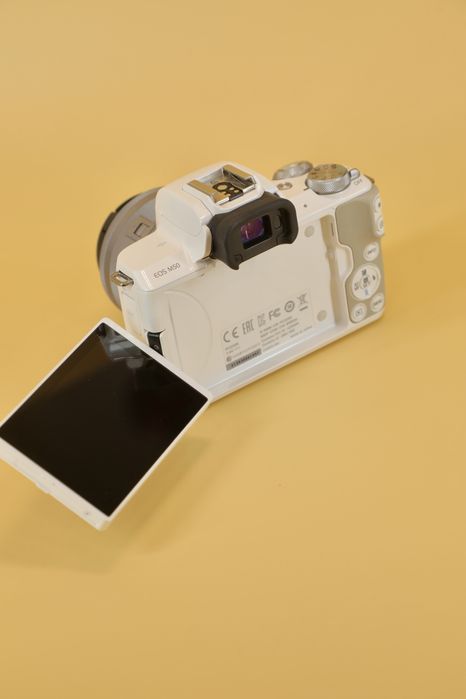 Canon EOS M50 15-45mm white 4K video