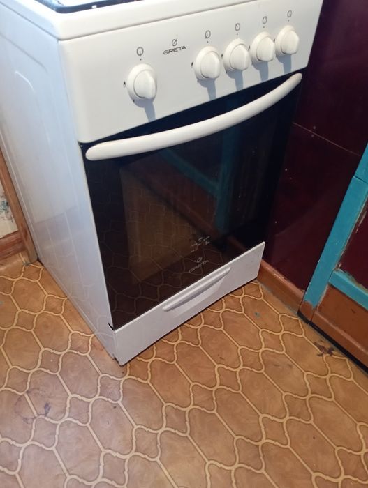 Газовая плита 4конфорки