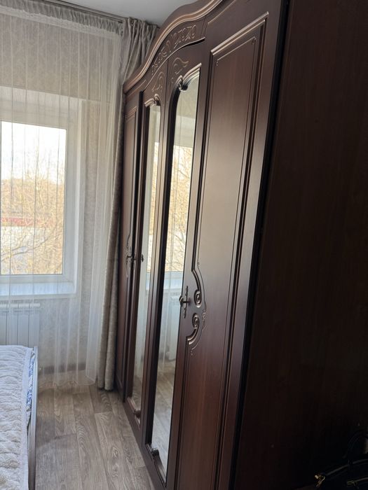 Продам спальный гарнитур