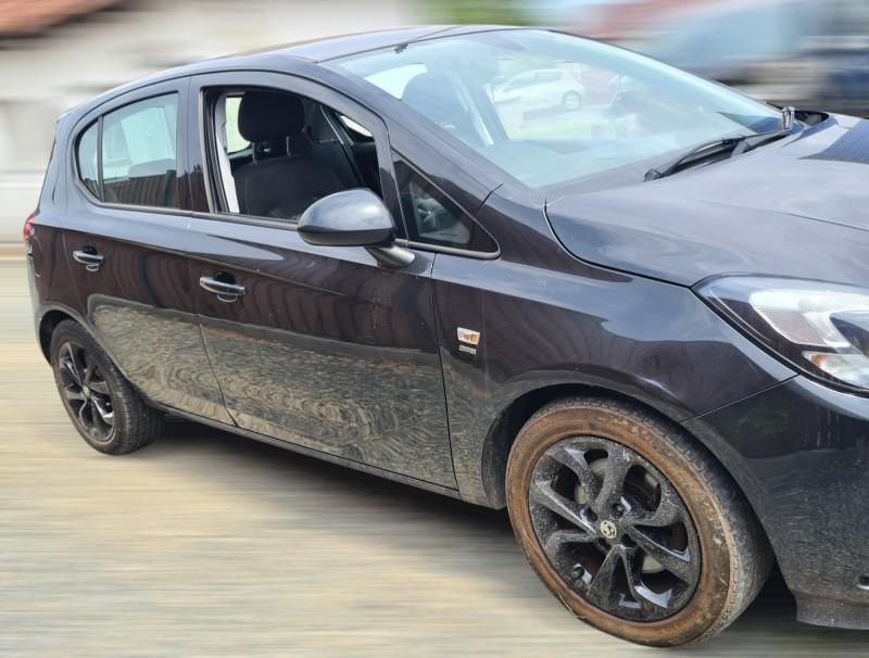 Fuzeta dreapta fata Opel Corsa E 1.0i Turbo 66 kw B10XFL
