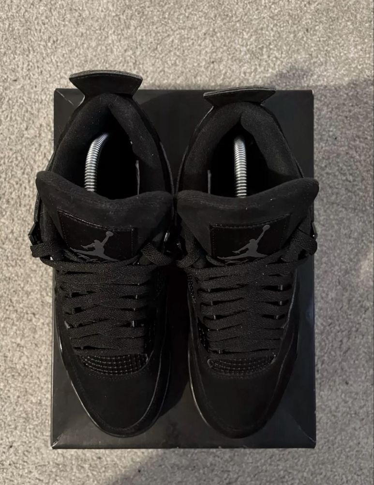 Jordan 4 Black Cat size 42/43