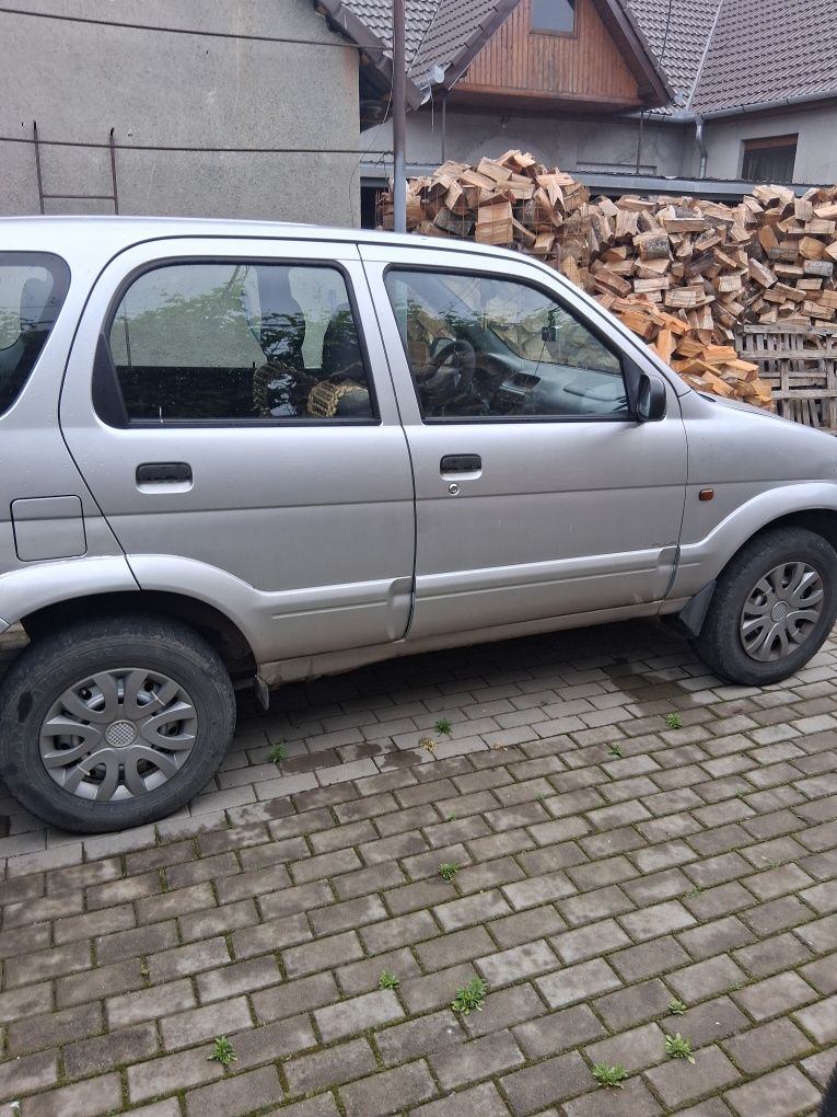 Daihatsu Terios 1.4  Benzină