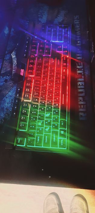 Igravoy E2 klaviatura sotiladi