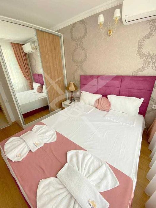 Продава се Тристаен апартамент в к.к. Слънчев бряг - 65 кв.м за 1999 €/кв.м - Снимка #2