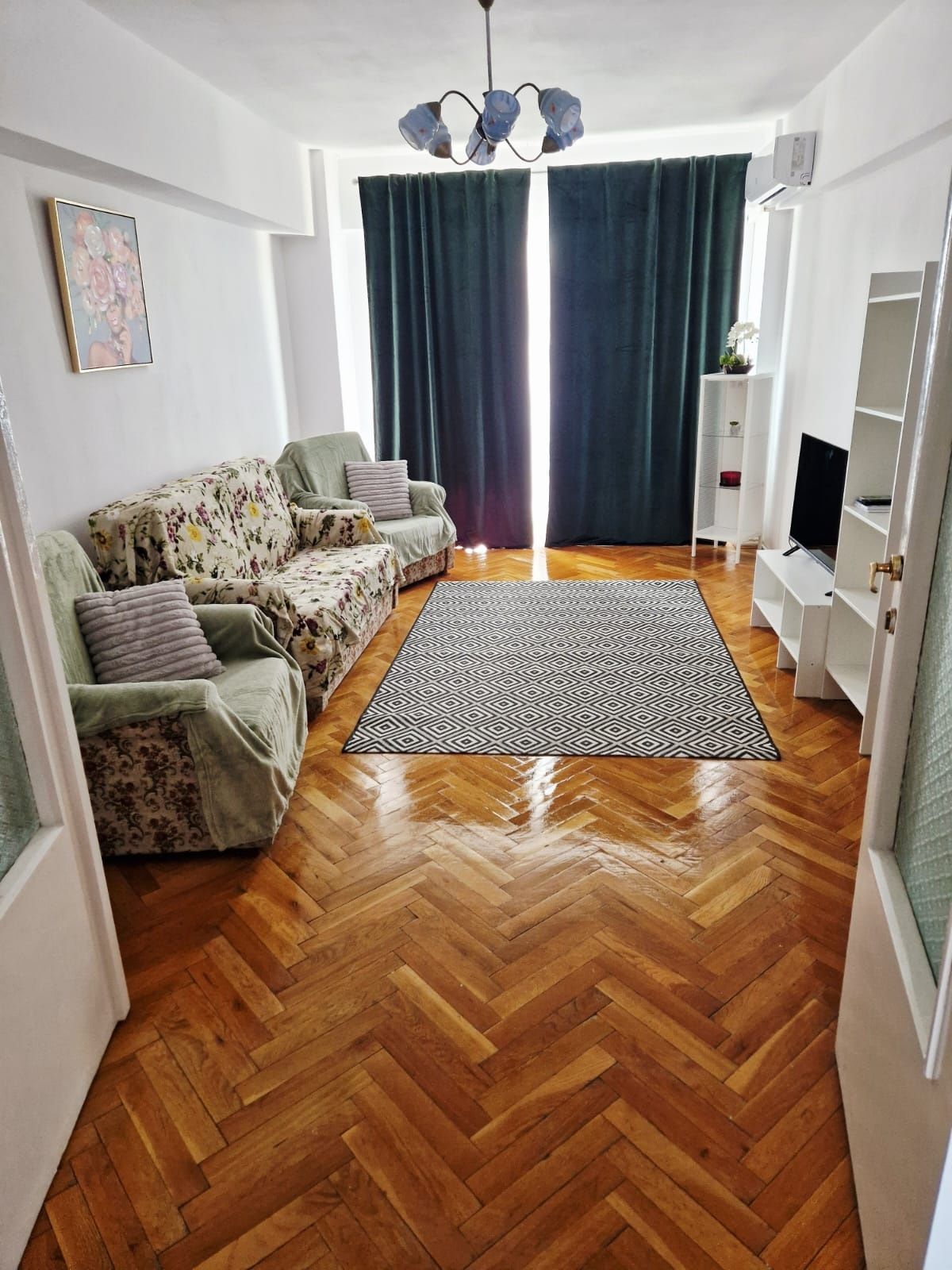 Regim hotelier (200 ron) Calea Aradului Apartament 3 cam