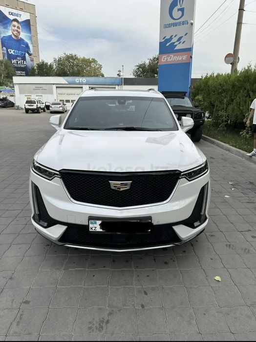 Продам Cadillac XT6 2020г