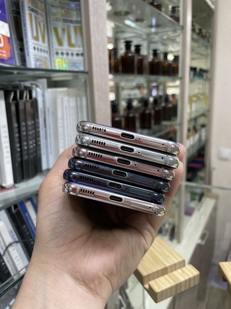 samsung S21 8/256Gb org