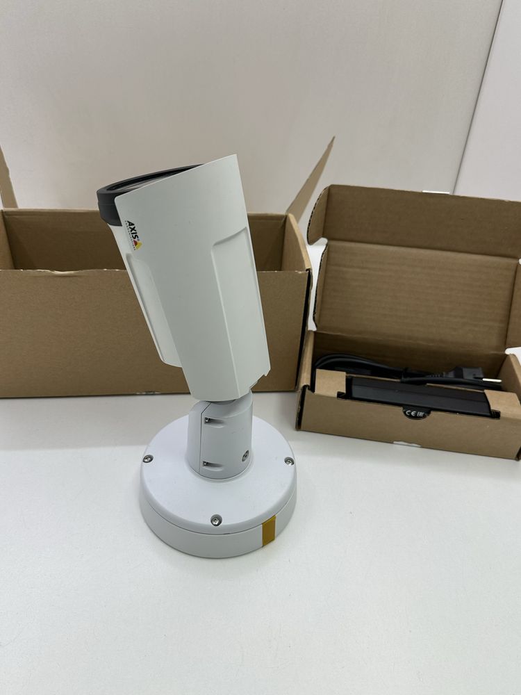 Fane Amanet CAMERĂ DE REȚEA BULLET AXIS P1447-LE (01054-001) 5MP Noua