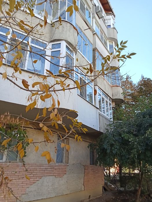 Vând apartament 70000 euro Focșani