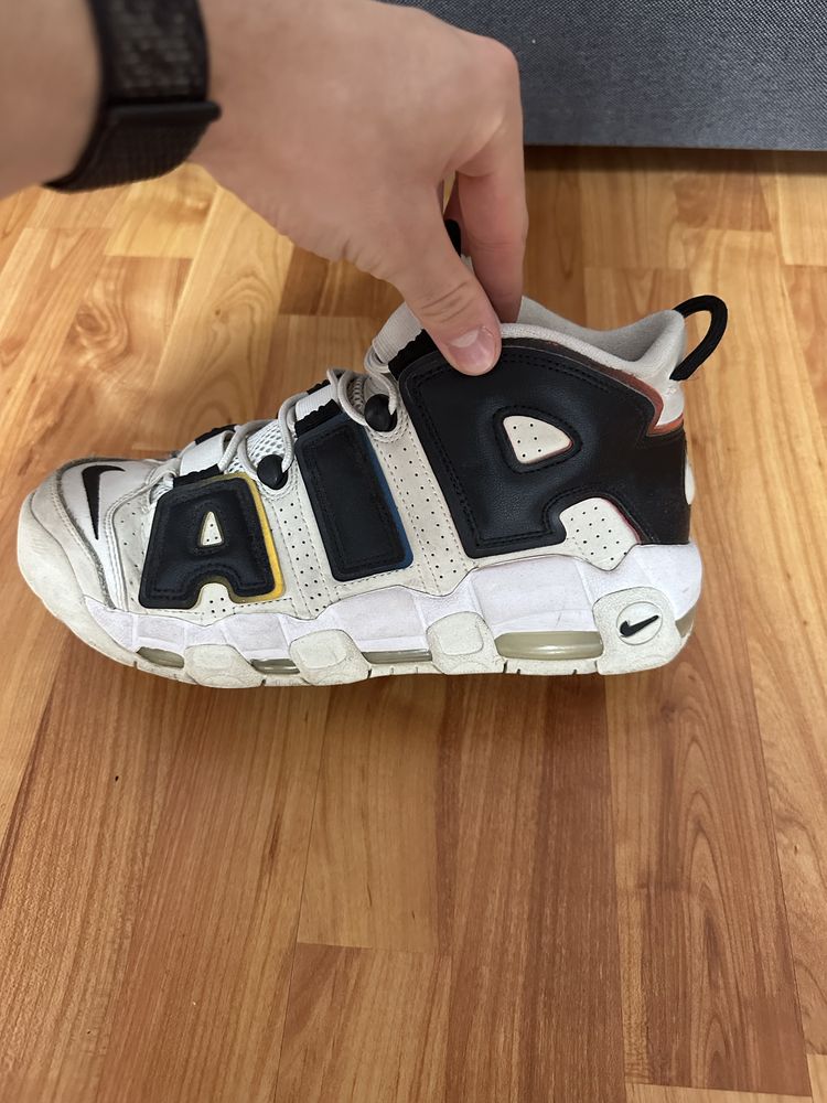 Nike UpTempo Albi